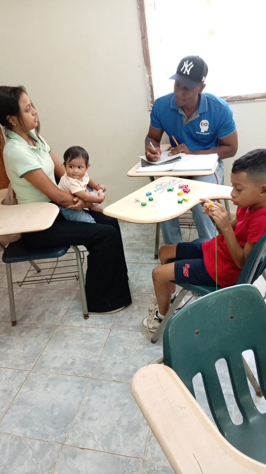 Realizan jornada de orientación a padres de familia en Darién