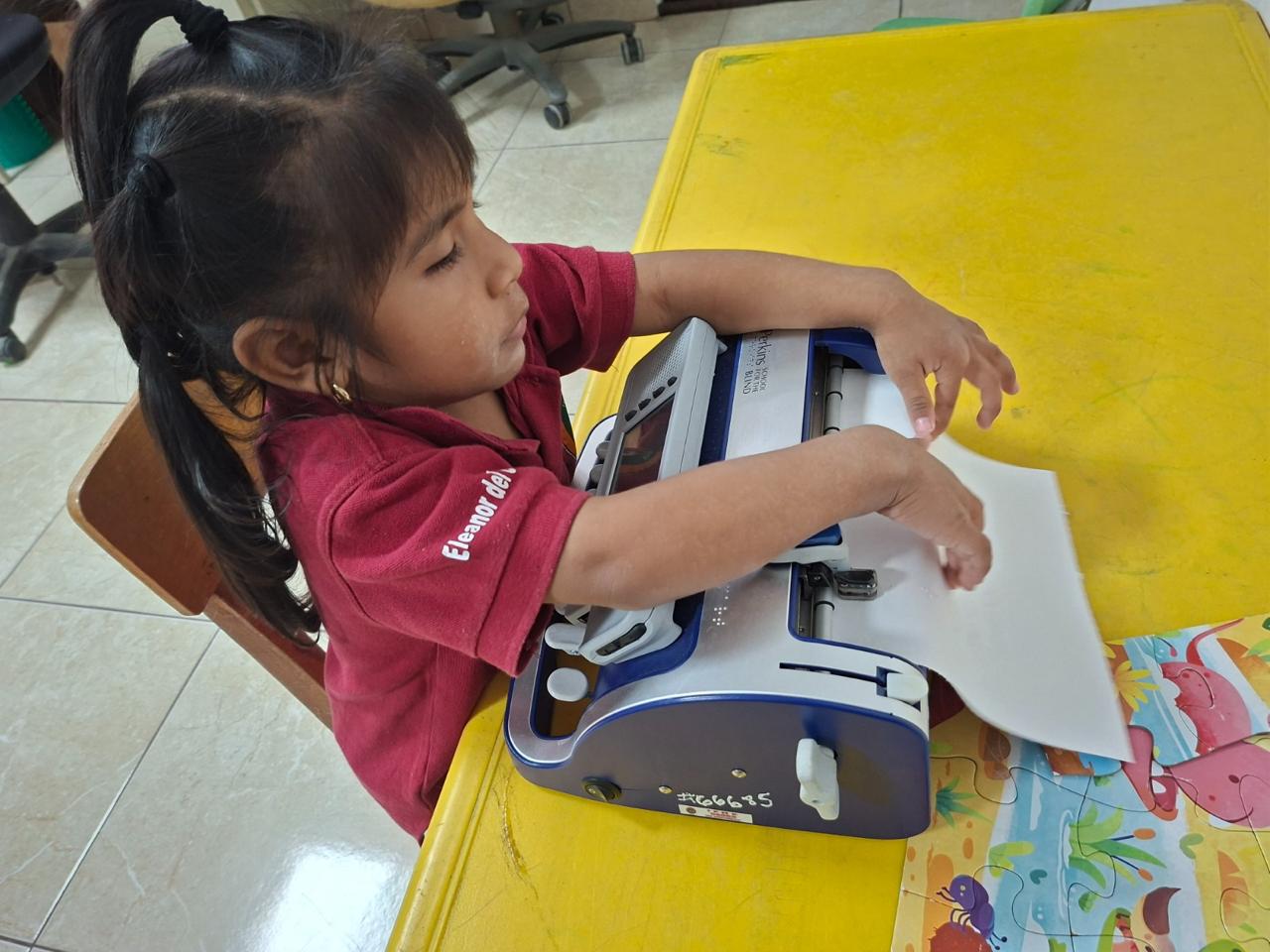 Centro Louis Braille de Penonomé fortalece el acceso a recursos educativos para estudiantes con discapacidad visual