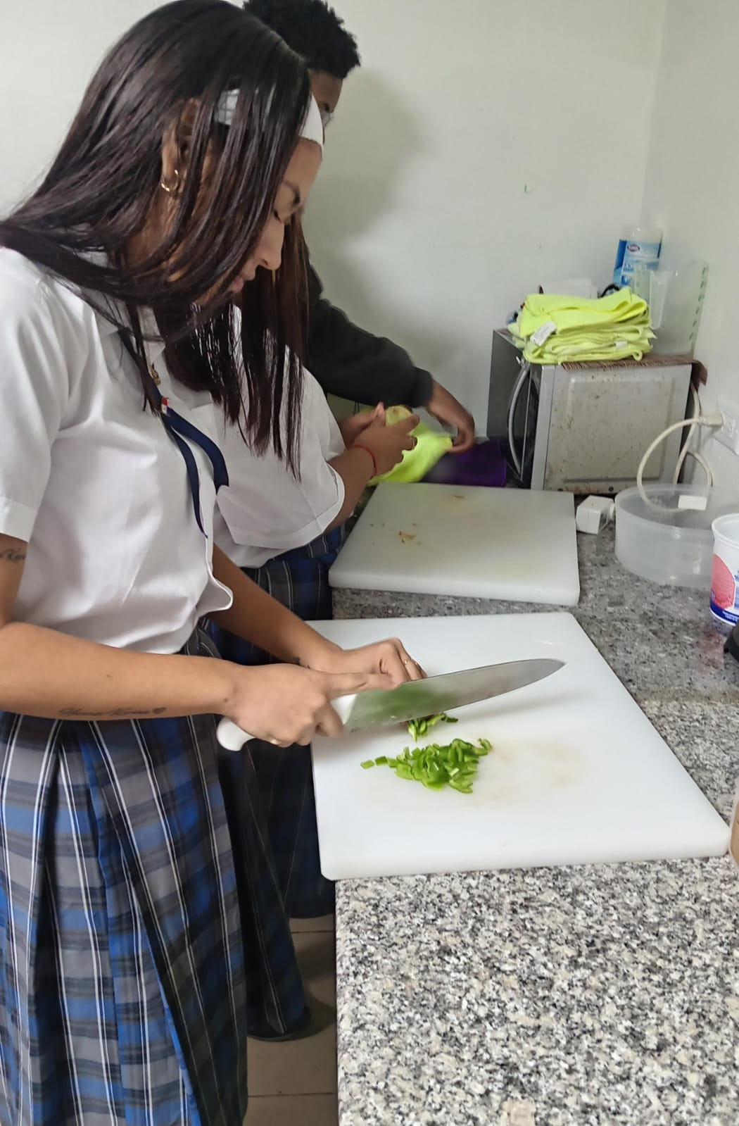 CTI de Colón fortalece competencias culinarias mediante taller práctico