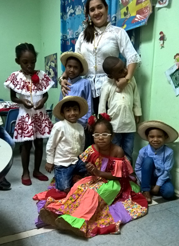Muestran a los niños la importancia de la cultura y tradiciones