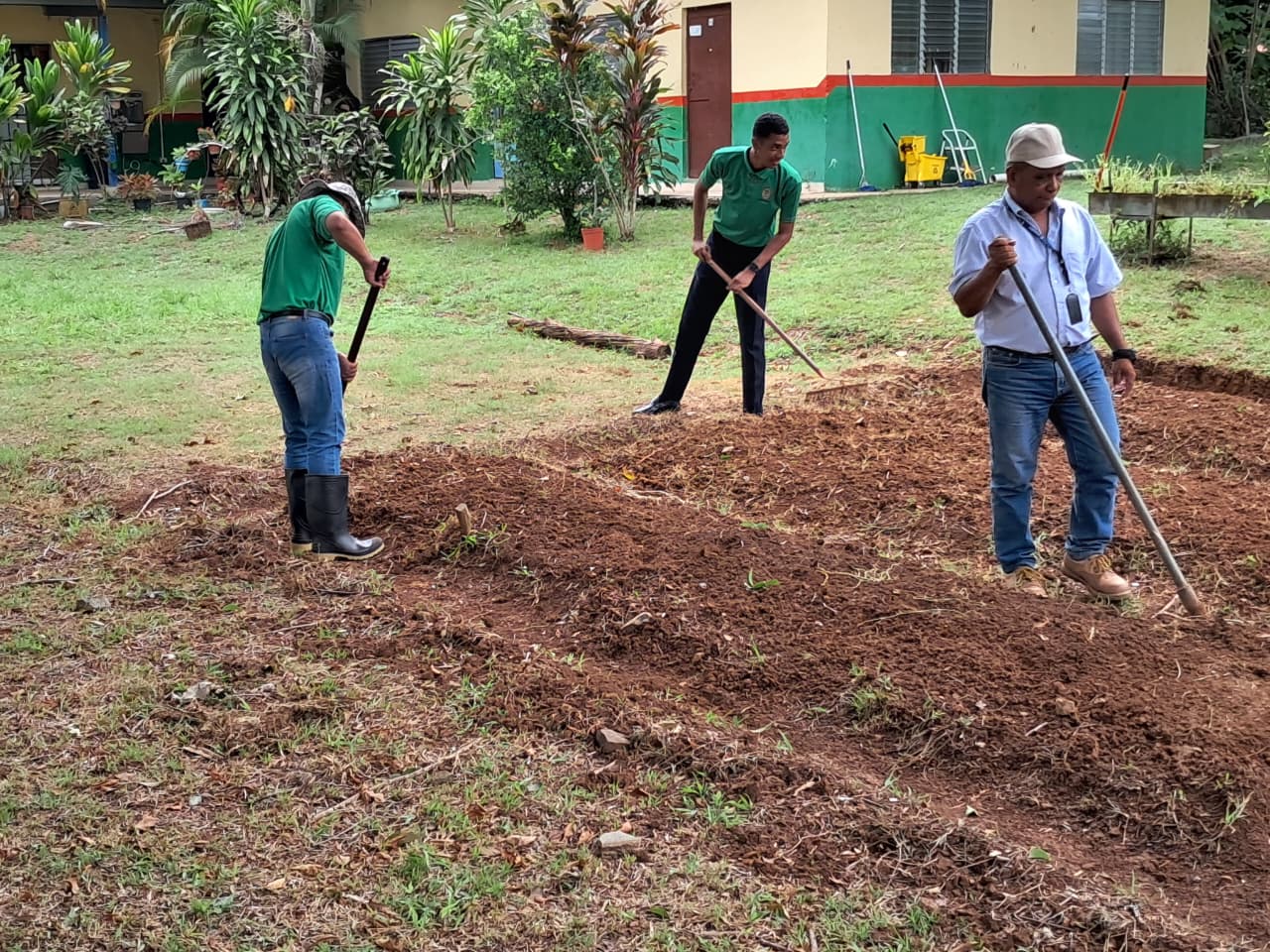 Estudiantes del IPHE Veraguas fortalecen competencias agropecuarias y promueven el cuidado del ambiente