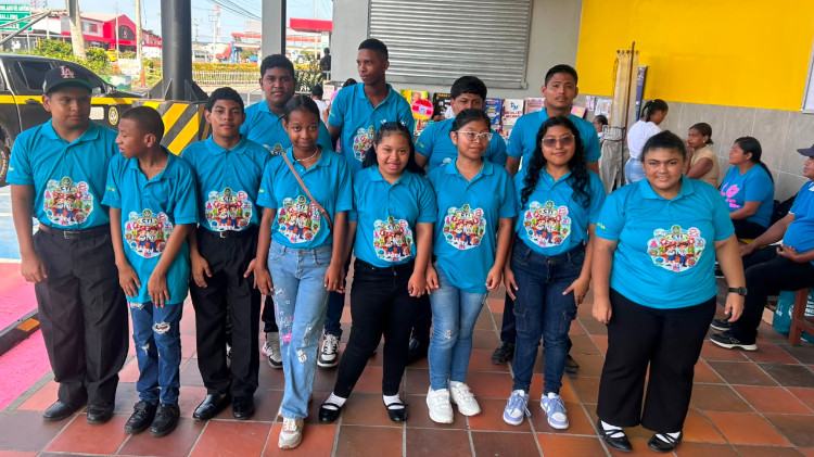 Imagen Estudiantes del IPHE de Antón fortalecen sus competencias para el emprendimiento en feria