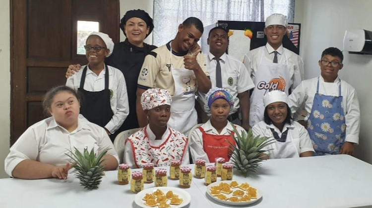 Imagen *Estudiantes de Colón desarrollan competencias gastronómicas mediante experiencias prácticas*