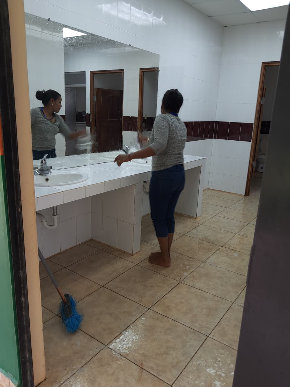 Articulación interinstitucional contribuye al mantenimiento de espacios educativos en Módulo IPHE de  Montijo