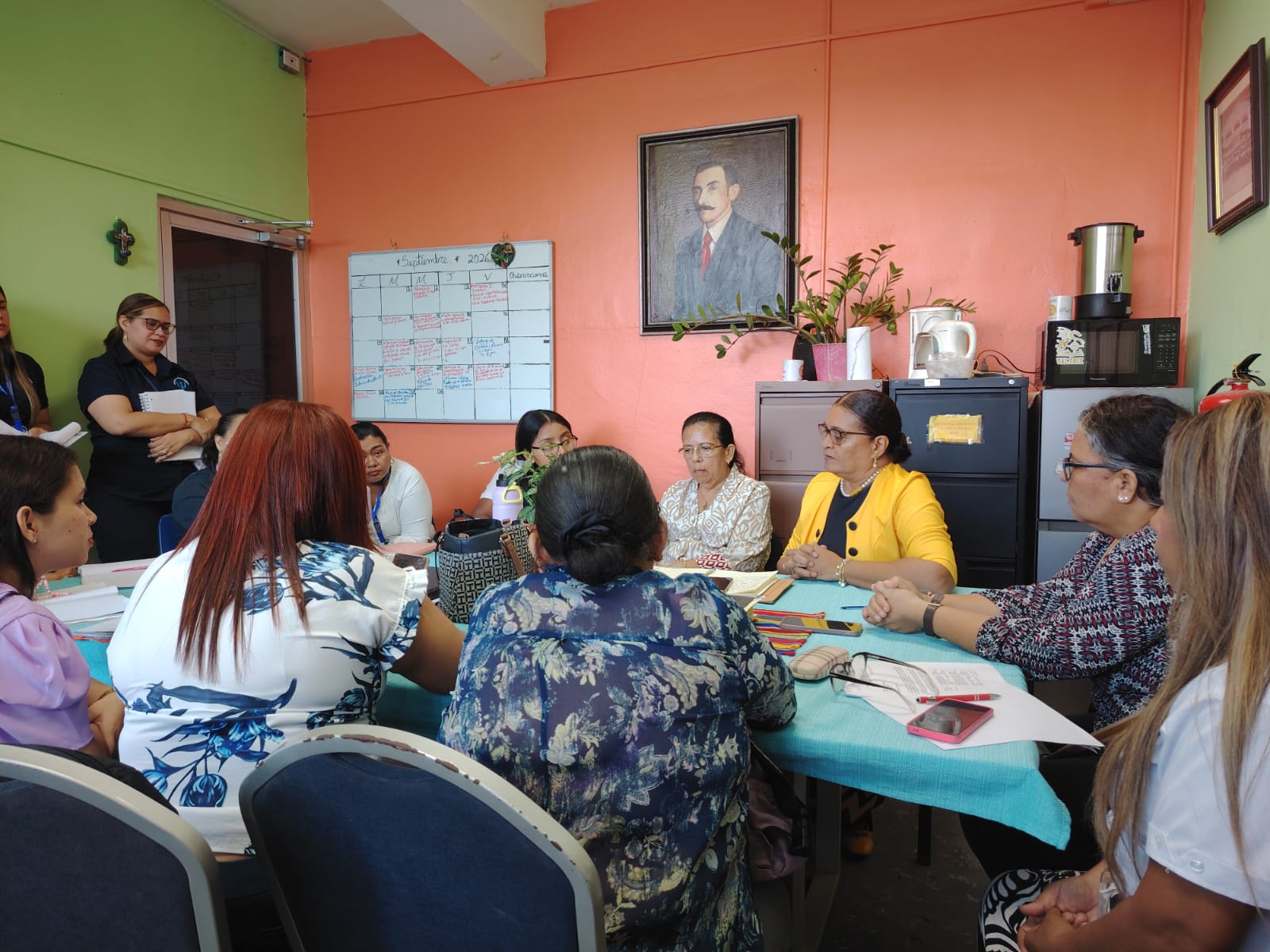 IPHE y MEDUCA coordinan estrategias de atención educativa en el Centro Educativo Federico Zúñiga