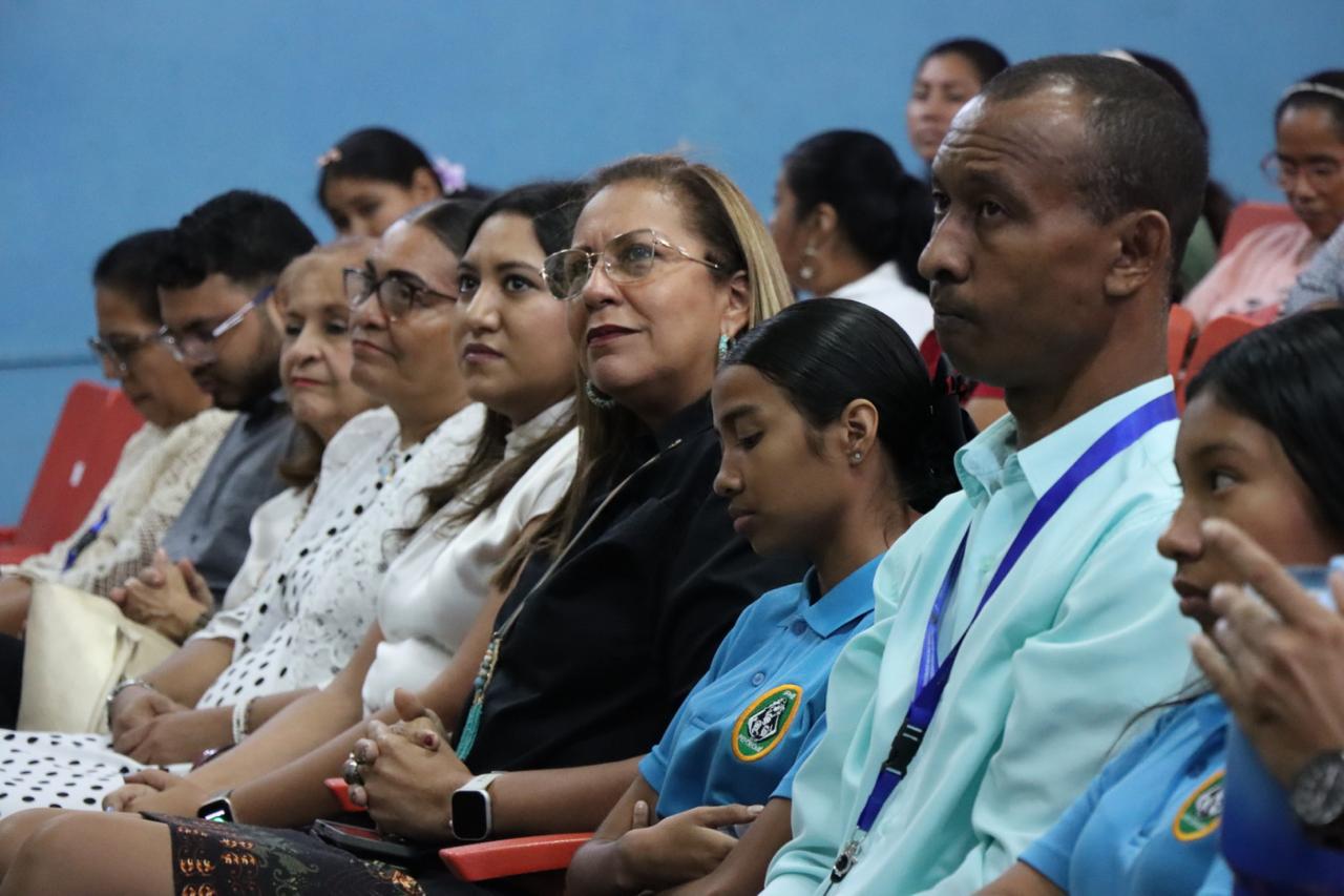 120 estudiantes participaron en el Concurso Regional de Oratoria Inclusiva con miras a la gran final nacional
