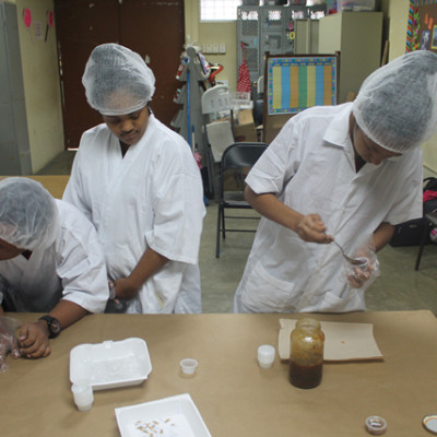 i-2-d3f125cad6ff971618afad18c57c7a7f.jpg