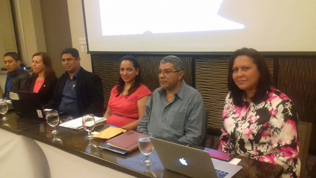 Analizan Servicios y Apoyos de Atención a estudiantes con Necesidades Educativas Especiales