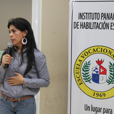 con-4-53548265f8a596f7b9647c3931c4025d.jpg