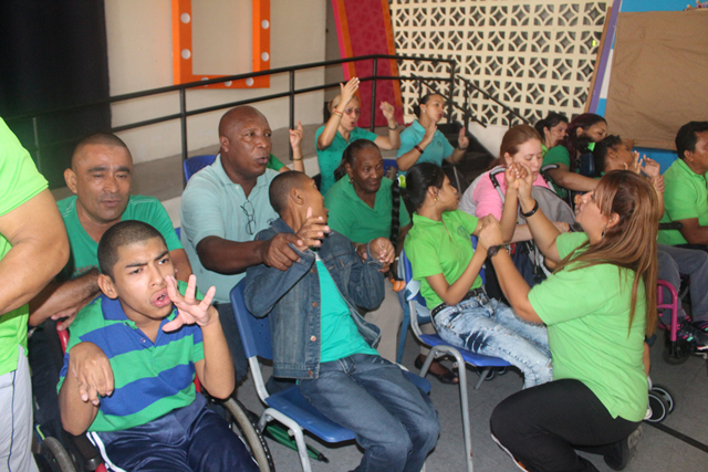 Coro “Resiliencias” ensaya melodías de su repertorio