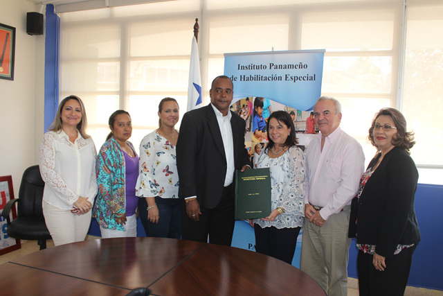 IPHE suscribe Convenio Marco de Cooperación y Asistencia Técnica con ADEPRONIJU para la inclusión educativa