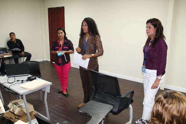 Taller sobre violencia domestica para docentes especiales 