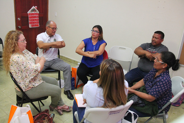 Docentes y técnicos participan de seminario de Lengua de Señas Panameñas