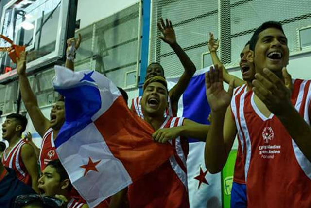 Panamá arrasa en voleibol en los JuegosLatamOE