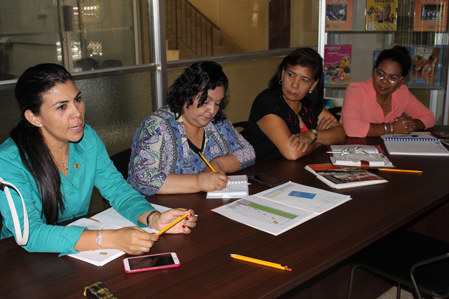 Planifican presentación de Proyectos de Investigación