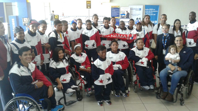 Atletas emprenden viaje a Brasil para juegos juveniles Paralímpicos