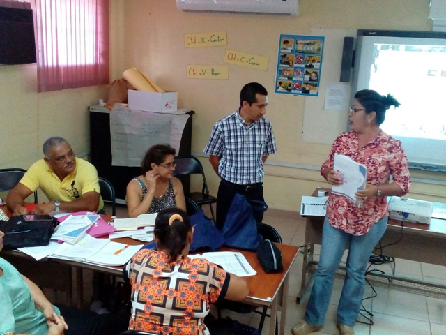 Fortalecen proceso de enseñanza en docentes del IPHE y Meduca