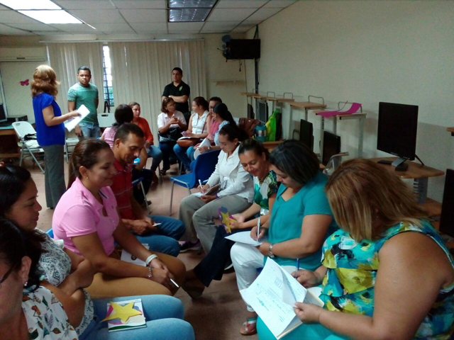 Docentes se capacitan en nuevos métodos de enseñanza