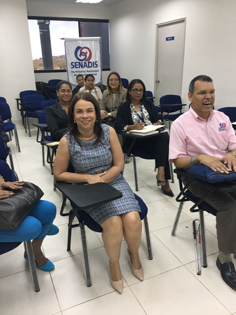 Directora del IPHE participa en reunión de Comisión Laboral de Conadis