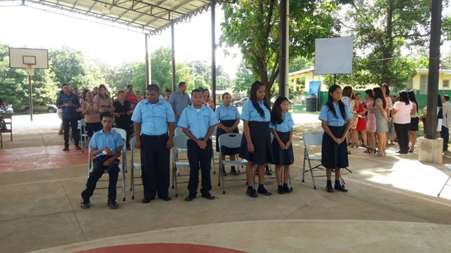 Estudiantes de Aguadulce se gradúan de Media y Premedia