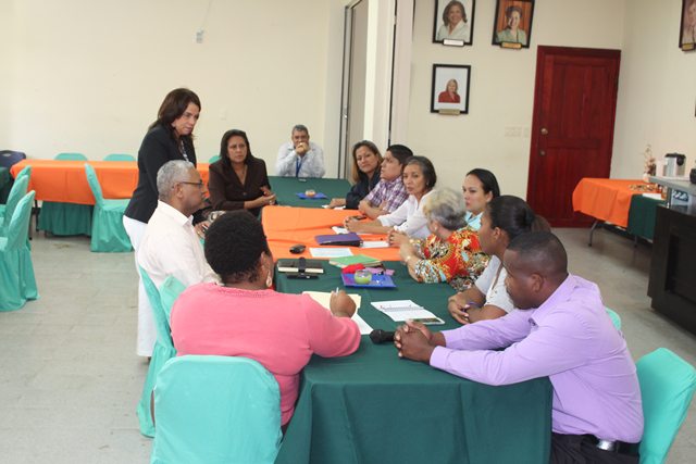 Docentes de IPHE y Meduca se capacitan para excelencia en el servicio