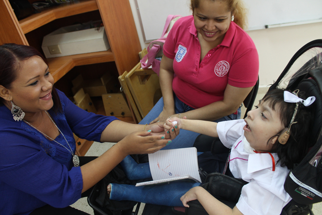 IPHE cumple con la inclusión socioeducativa