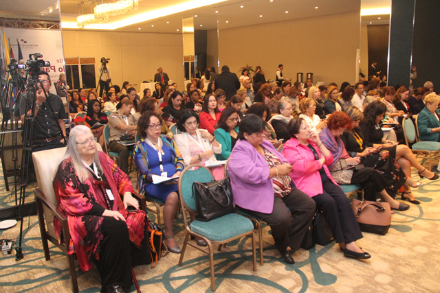 Total éxito desarrollo del congreso internacional sobre la violencia contra la mujer