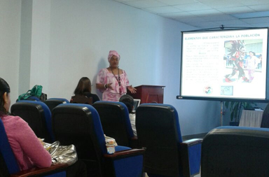 Capacitan sobre valores familiares y poblaciones vulnerables