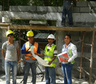 Estudiantes de CTI de Penonomé practican y aprenden en obra del IPHE