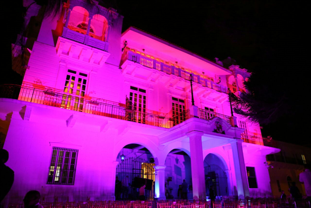 Autoridades institucionales participan en encendido de luces