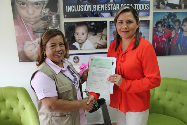 Aporte a proyectos de la Fundación Caminemos Juntos 