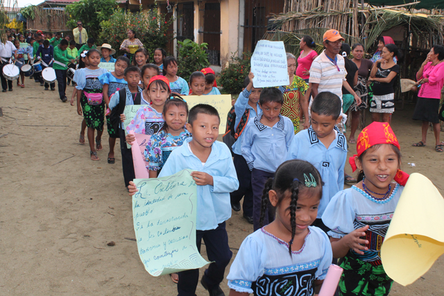 Participación en actos de la semana de la cultura en Guna Yala