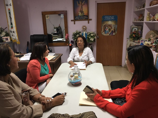 Coordinan acciones y proyectos en beneficio de la educación