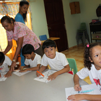 r-5-077fecce2ced6375a8fffa96891b3004.jpg