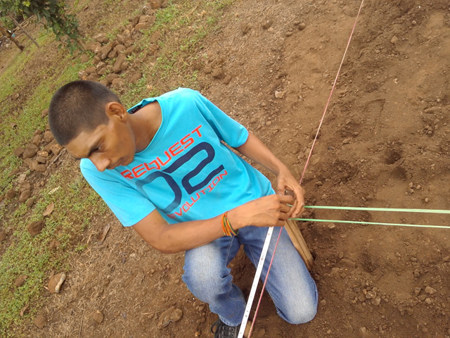 Estudiantes de la extensión de Chepo aprenden a confeccionar camas agropecuarias