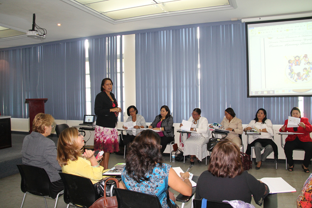Supervisores y directores abordan diferentes temas educativos