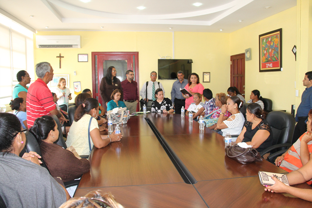 Padres de Familia participan en el fortalecimiento de la calidad educativa