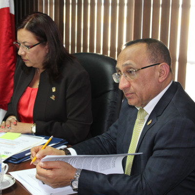 Junta-Directiva-Senadis-31-3-2016-1-5-5f6bd2c716fa8d32a53b2d6c630b0b51.jpg
