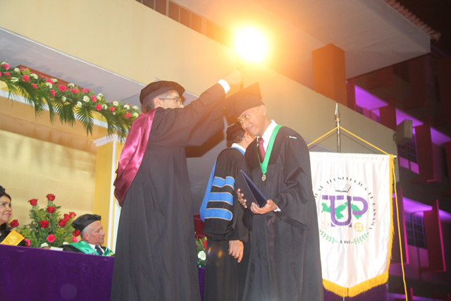Mario Jiménez, graduado en la UTP con esfuerzo y dedicación