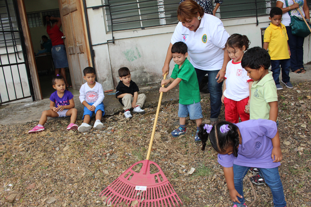 Ornato y aseo para crear espacios ideales al entorno educativo