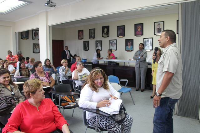 Escuela Nacional de Sordos organiza su año escolar