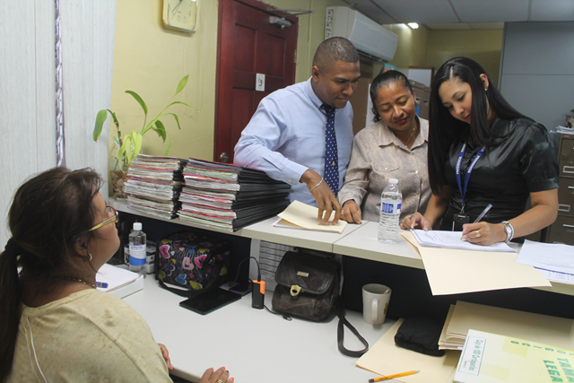 Auditan personal para ingreso a la Carrera Administrativa