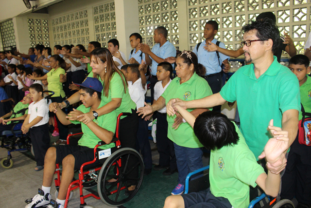 Coro "Resiliencias" se prepara para fiestas navideñas