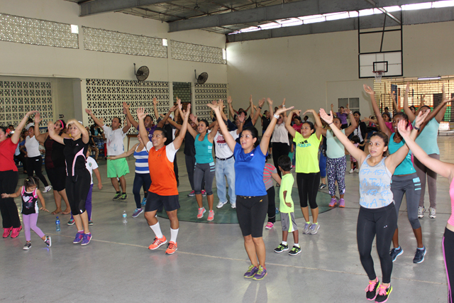 Jornada de baile Zumba en apoyo a la Teletón 20–30
