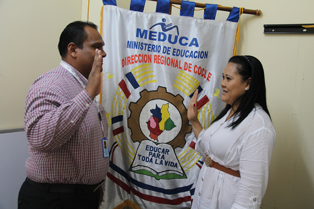 Docente del IPHE juramentada en consejo provincial de Coclé