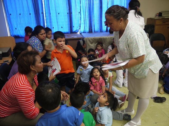 Infantes son adiestrados en reducción del riesgo de desastres