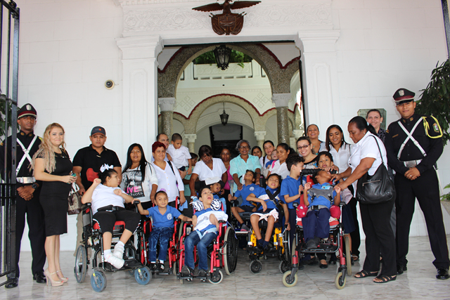 Programa de Parálisis Cerebral visita la Presidencia