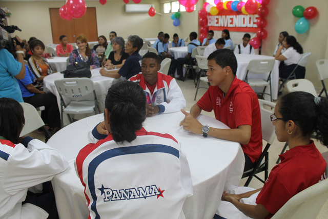 Agasaján a atletas participantes en Juegos Mundiales