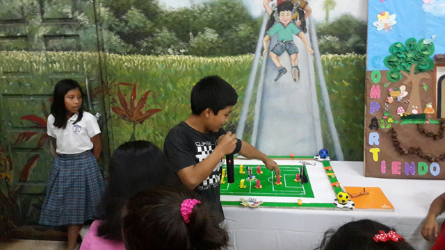 Educadores de la EVE jurados en concurso de murales