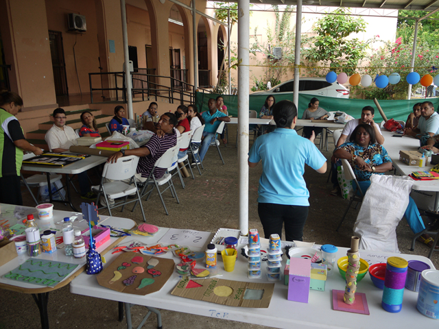 Familiares de niños con Autismo se capacitan en el PEP